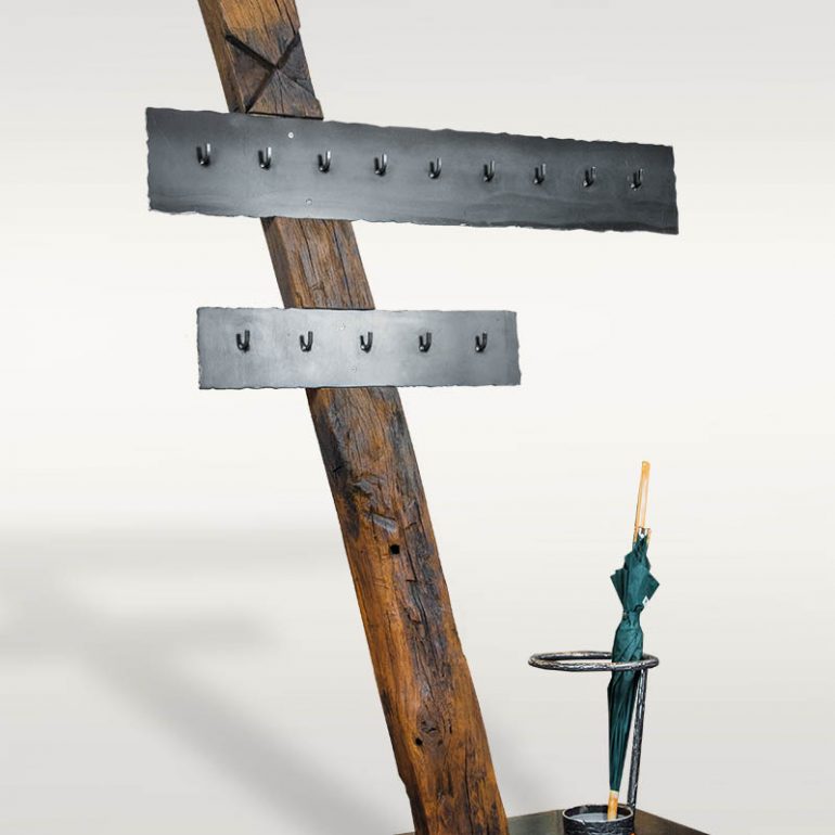 Garderobe aus Altholz / Eisen - Barrique Möbel